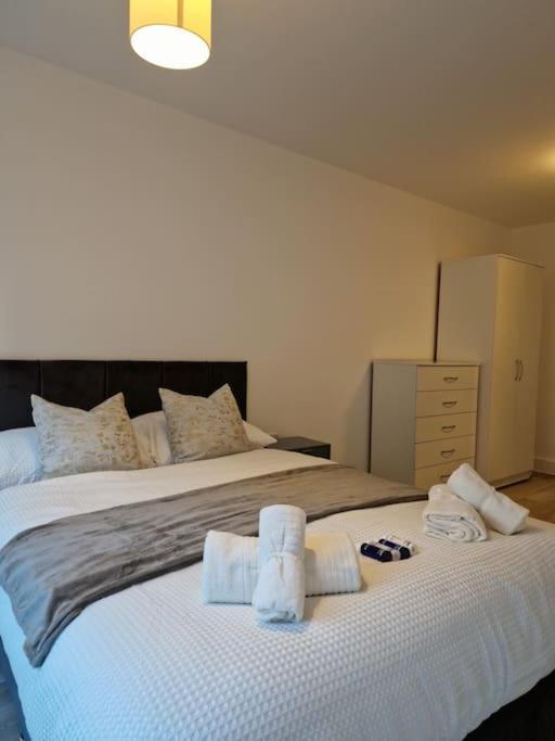 Modern-New Build Apartment In Birmingham Esterno foto