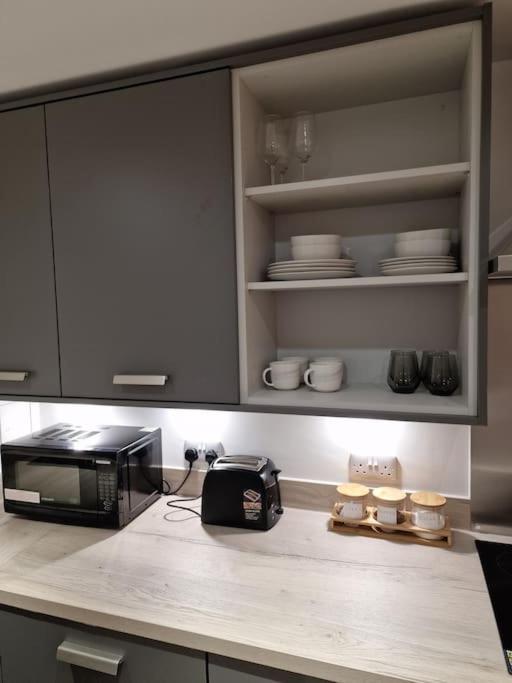 Modern-New Build Apartment In Birmingham Esterno foto