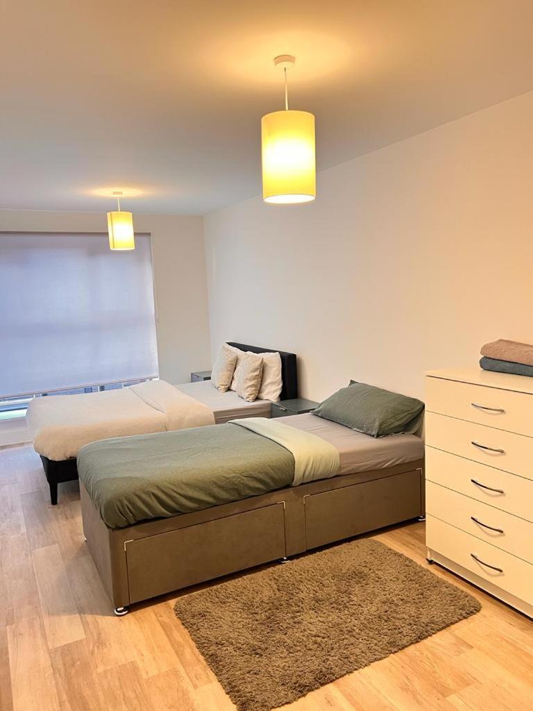 Modern-New Build Apartment In Birmingham Esterno foto